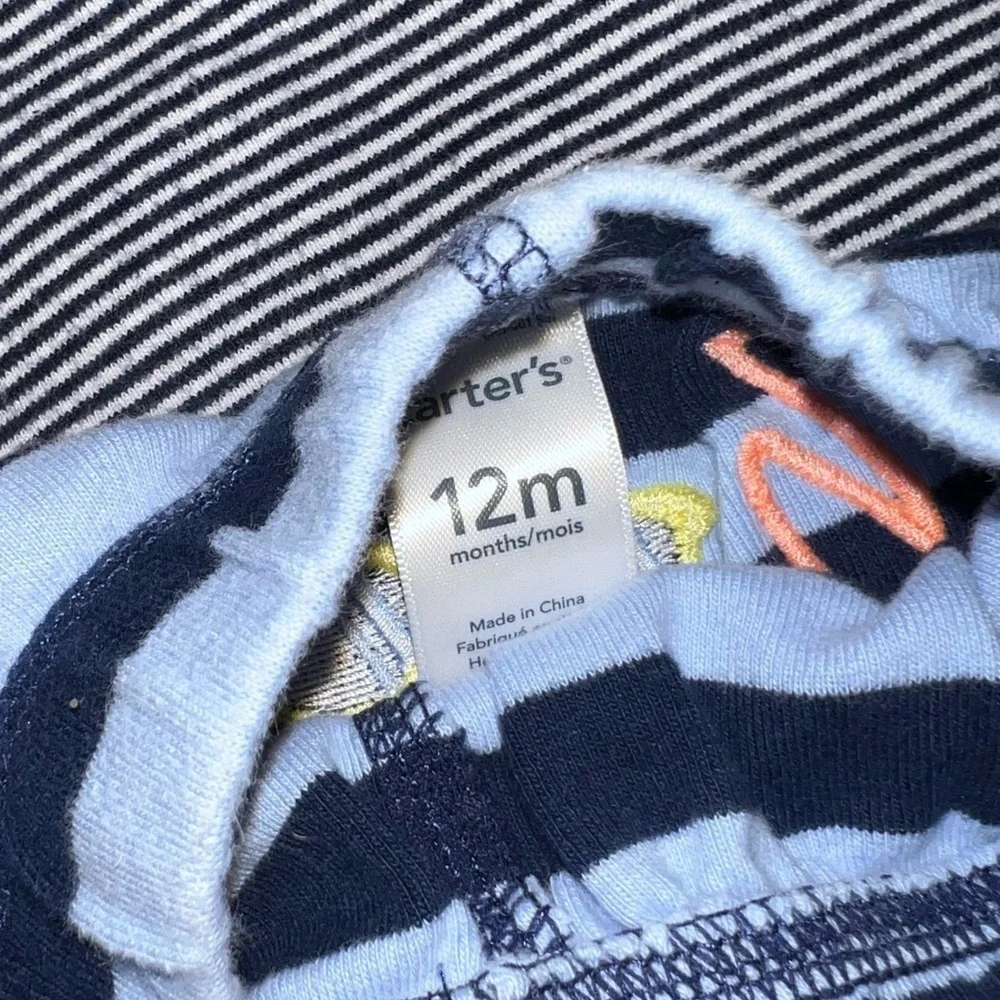 Carter’s Baby Boy 2 Piece Bundle Combo Crab Shorts & Striped Shirt 9-12 Months